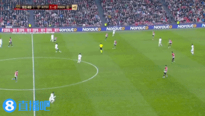 TA：齐尔克泽正处于职业生涯十字路口，未来三月对他至关重要